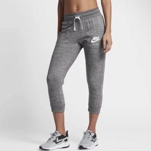 Nike Gym Jogger Capris